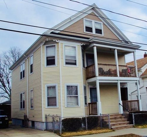 1-149 Wood St, New Bedford, MA, 02745-6250 | Card Image