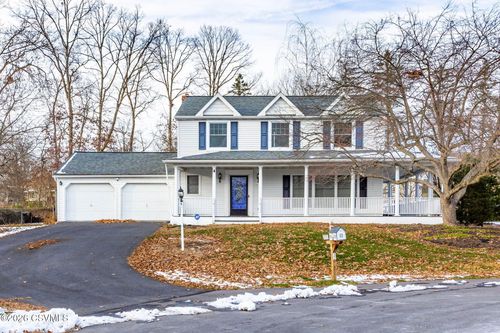 32 Holly Ct, Danville, PA, 17821-8532 | Card Image