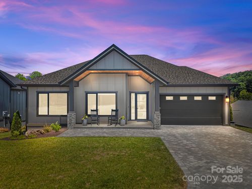 318 Avery Trail Dr, Arden, NC, 28704-1567 | Card Image