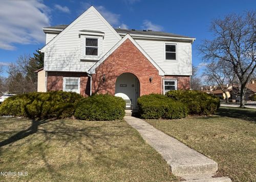 2630 7th St, Maumee, OH, 43537-3253 | Card Image