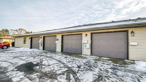 3-3436 Miller St, Eau Claire, WI, 54701-7648 | Card Image