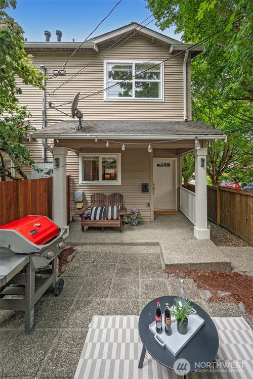 2801 Nw 85th Street, Seattle, WA, 98117 | Card Image