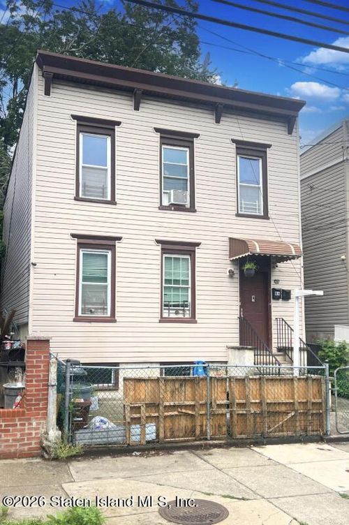 94 Gordon St, Staten Island, NY, 10304-2053 | Card Image