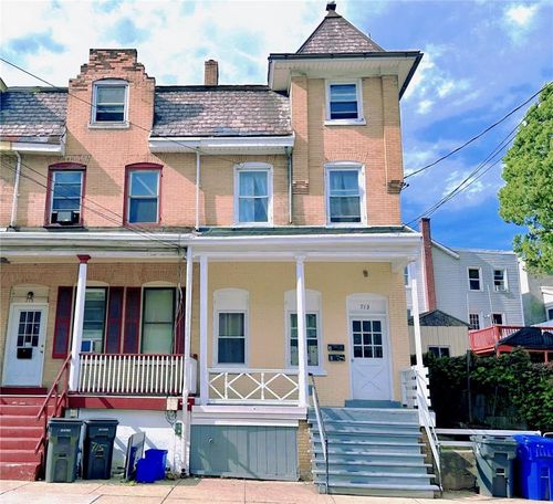 713 Broadway, BETHLEHEM, PA, 18015-2728 | Card Image