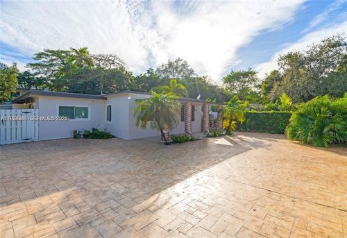 3800 Charles Ter, Miami, FL, 33133-5604 | Card Image