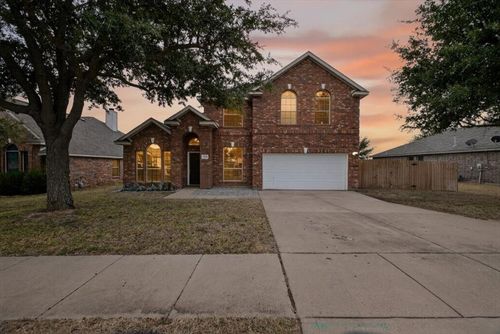 1420 Meadowlakes Dr, Azle, TX, 76020-3763 | Card Image