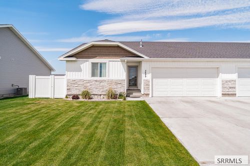 3699 E Bate St, Idaho Falls, ID, 83401-6625 | Card Image