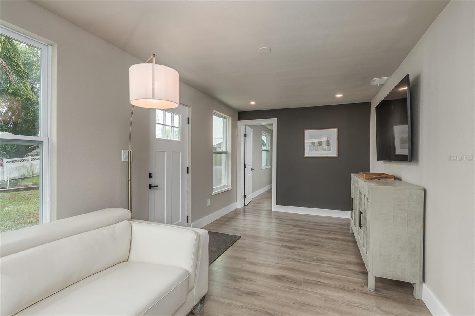Residential Lease in HOLIDAY 4