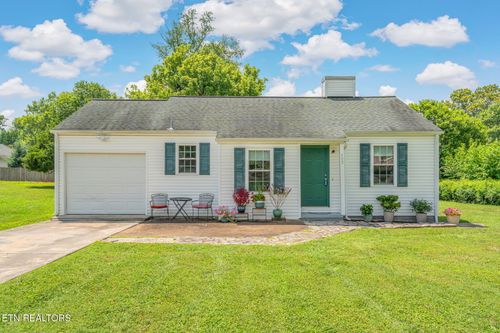 122 Lake View Dr, Knoxville, TN, 37920-5854 | Card Image