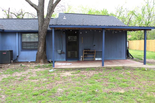 611 W Minnie St, House other with 2 bedrooms, 1 bathrooms and null parking in Stephenville TX | Image 11