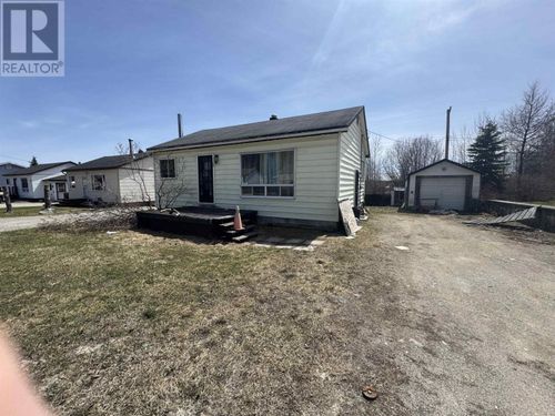 28 Warbler Dr, Manitouwadge, ON, P0T2C0 | Card Image