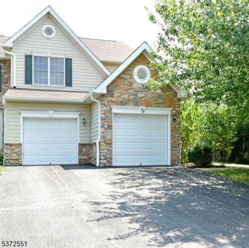 25 Patriot Hill Dr, Basking Ridge, NJ, 07920-4210 | Card Image