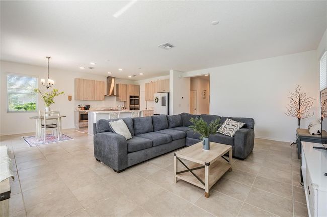Lots of natural light | Image 27