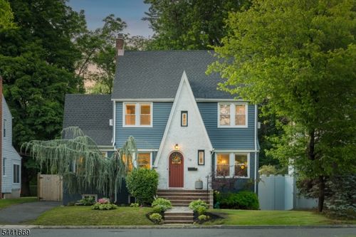 19 Buckingham Rd, West Orange, NJ, 07052-2703 | Card Image