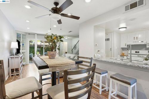 apt-b-5505 Roundtree Dr, Concord, CA, 94521-3941 | Card Image