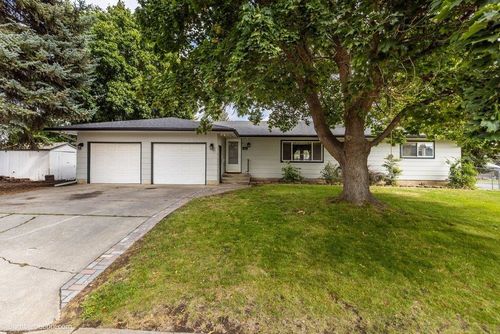 405 Dubois St, Cheney, WA, 99004-1323 | Card Image