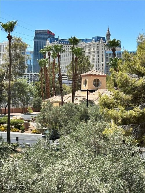 205-270 E Flamingo Rd, Las Vegas, NV, 89169-0321 | Card Image
