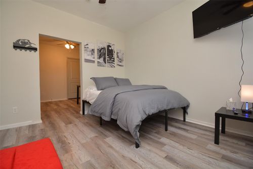 apt-2-7124 Avenue F, Houston, TX, 77011-3797 | Card Image