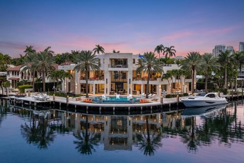 200 Fiesta Way, Fort Lauderdale, FL, 33301-1468 | Card Image