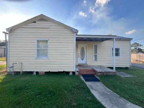 1217 N Main St, Saint Martinville, LA, 70582-3515 | Card Image