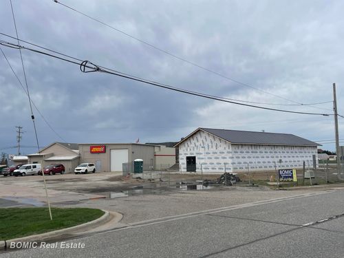 12041 Dixie Highway, Birch Run Township, MI, 48415 | Card Image