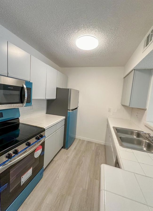 106G - 4045 W Mcnab Rd, Condo with 2 bedrooms, 2 bathrooms and null parking in Pompano Beach FL | Image 7