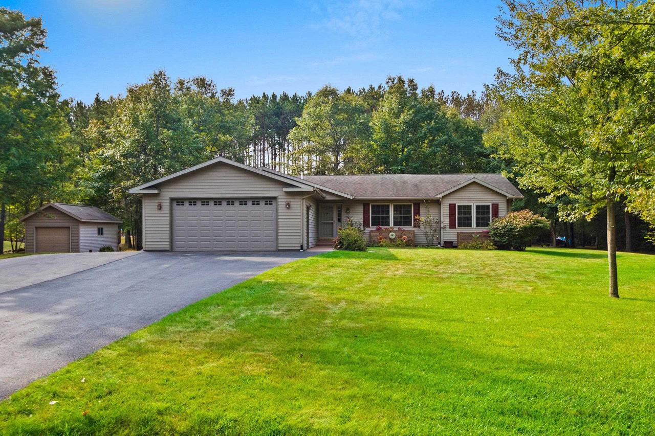 Heath Ln, Marinette, WI 54143