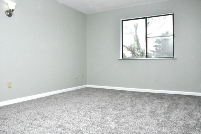 APT-2-4 - 176 Maple Ave, Condo with 2 bedrooms, 1 bathrooms and 1 parking in Rutland MA | Image 9