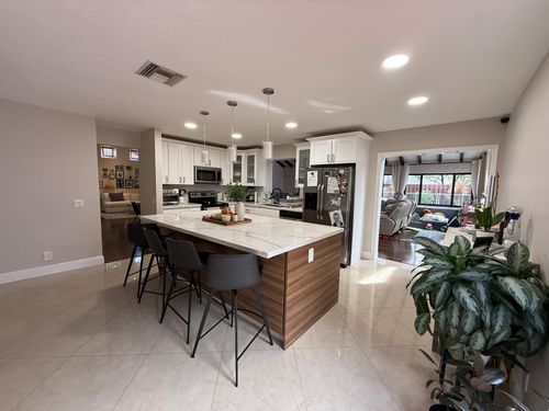 1988 Sacramento, Weston, FL, 33326-2343 | Card Image