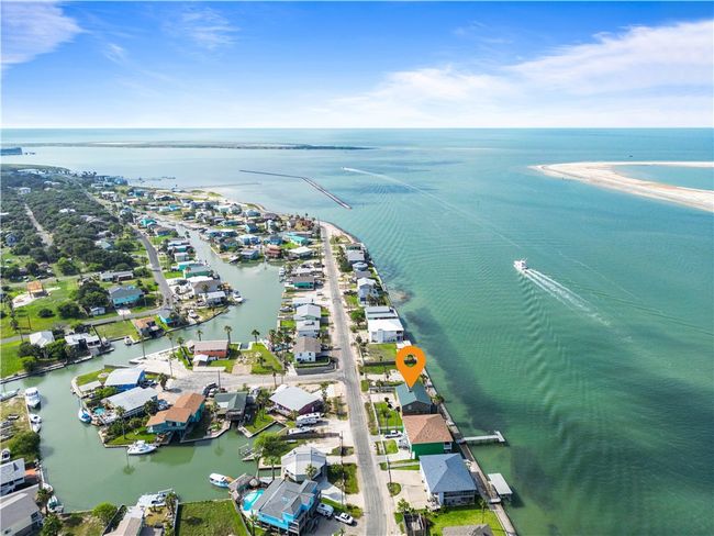 110 Bayshore Dr, House other with 2 bedrooms, 2 bathrooms and 3 parking in Ingleside TX | Image 37