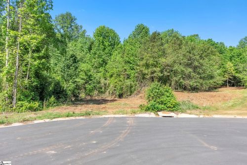 228 River Oaks Cir, Piedmont, SC, 29673-7586 | Card Image
