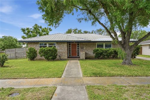 4049 Rooney Dr, Corpus Christi, TX, 78413-3022 | Card Image