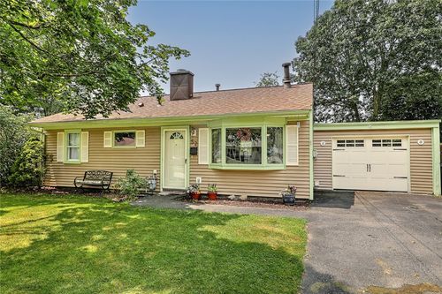 52 Leroy Dr, Riverside, RI, 02915-1614 | Card Image