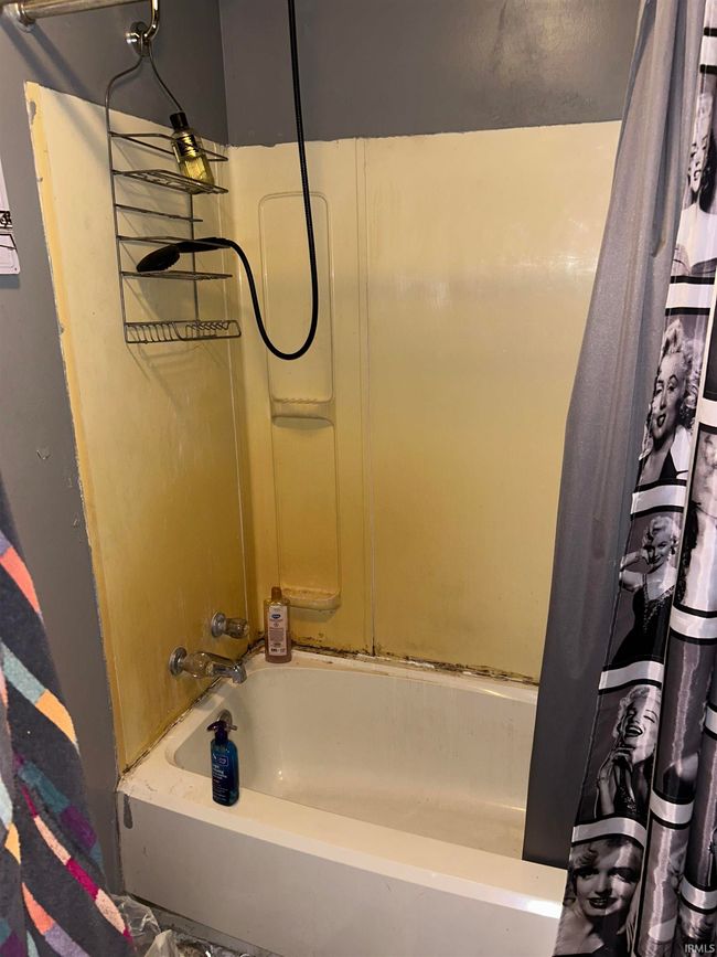 221 S Levy St, House other with 2 bedrooms, 2 bathrooms and null parking in Jasonville IN | Image 11