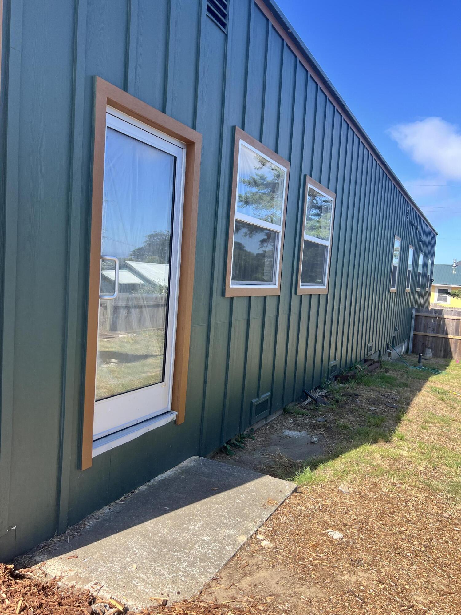 Commercial Sale in Eureka 2