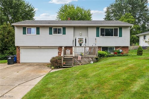 4100 Rose Dr, Brunswick, OH, 44212-1620 | Card Image