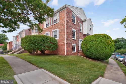 9457 Jenerio Ct, LORTON, VA, 22079-4303 | Card Image