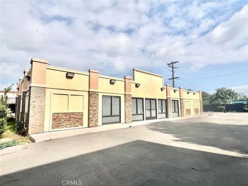 3152 Martin Luther King Jr Blvd, Lynwood, CA, 90262-1858 | Card Image
