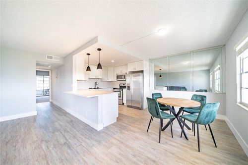 4025-4025 Yarmouth B, Boca Raton, FL, 33434-4536 | Card Image
