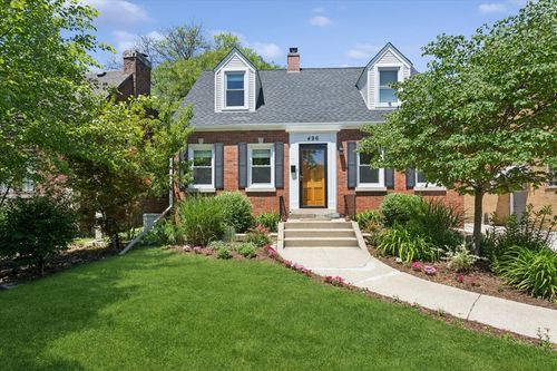 496 Longcommon Rd, Riverside, IL, 60546-1745 | Card Image