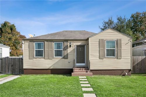 6309 Painters St, New Orleans, LA, 70122-5621 | Card Image
