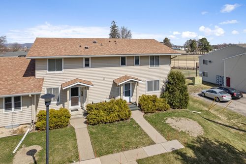 i-1426 Mcnally Dr, Winona, MN, 55987-6022 | Card Image