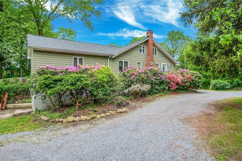 24 Richmond Hill Rd, Sound Beach, NY, 11789-3047 | Card Image