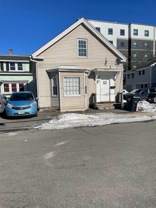 5 Mulberry St, Nashua, NH, 03060-3807 | Card Image