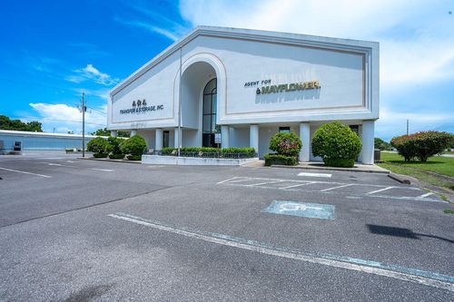 113 Hollywood Blvd Nw, Fort Walton Beach, FL, 32548-4723 | Card Image