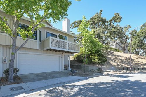 16 Rosewood Dr, Novato, CA, 94947-4786 | Card Image