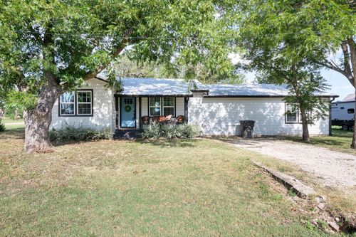 403 5th St, Blanket, TX, 76432-2120 | Card Image
