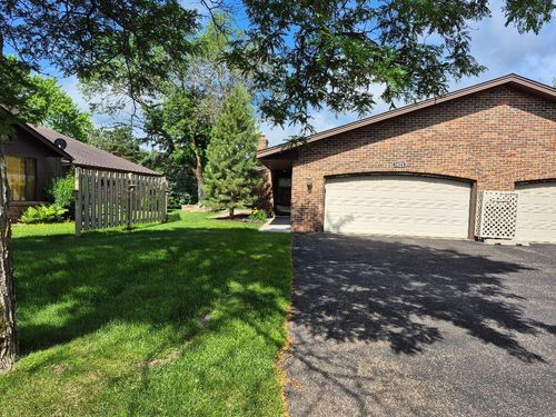 1021 Yuma Ln N, Plymouth, MN, 55447-3608 | Card Image