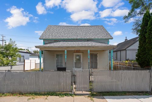 317 8th Avenue W, Kalispell, MT, 59901 | Card Image