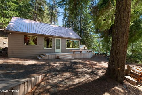 4-39851 White Pass Scenic Bywy, Naches, WA, 98937 | Card Image